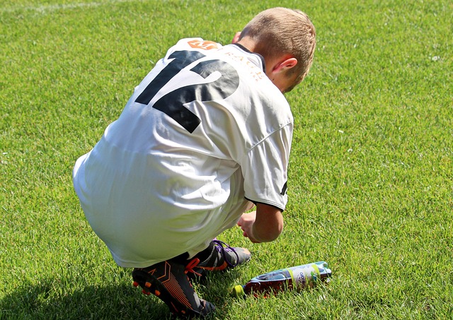 尔受伤的情 尔受伤的情